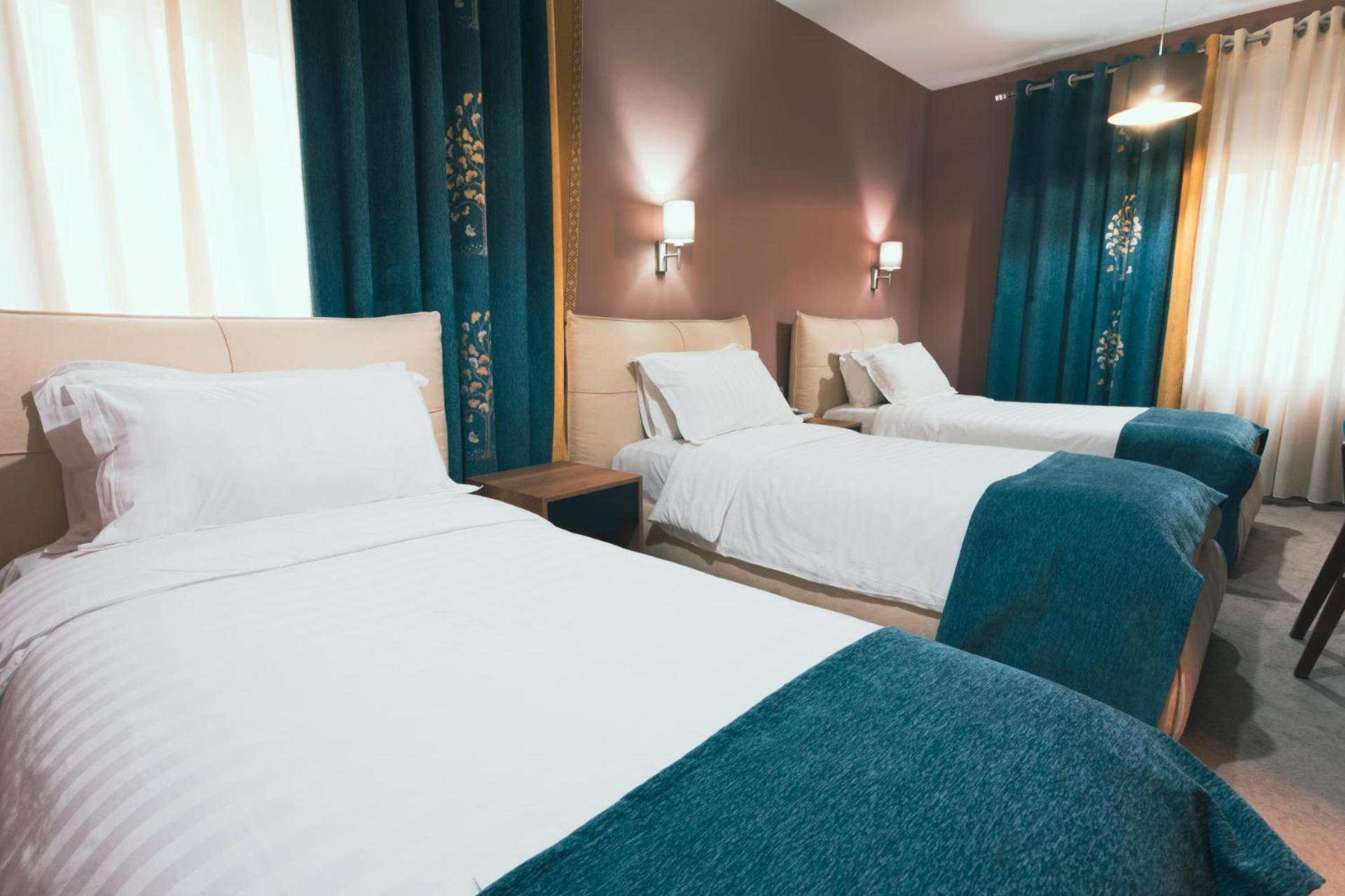 Hotel Eder Tirana Extérieur photo